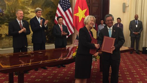 Carrie Hessler-Radelet in Viet Nam