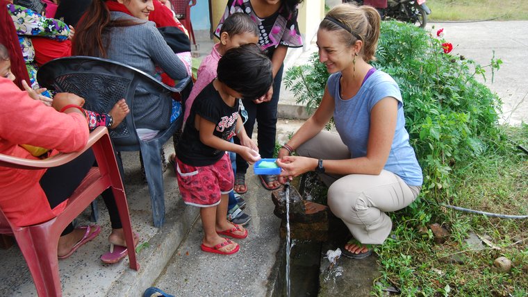rachel holtzman nepal